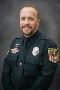 Investigator Craig Hoffer